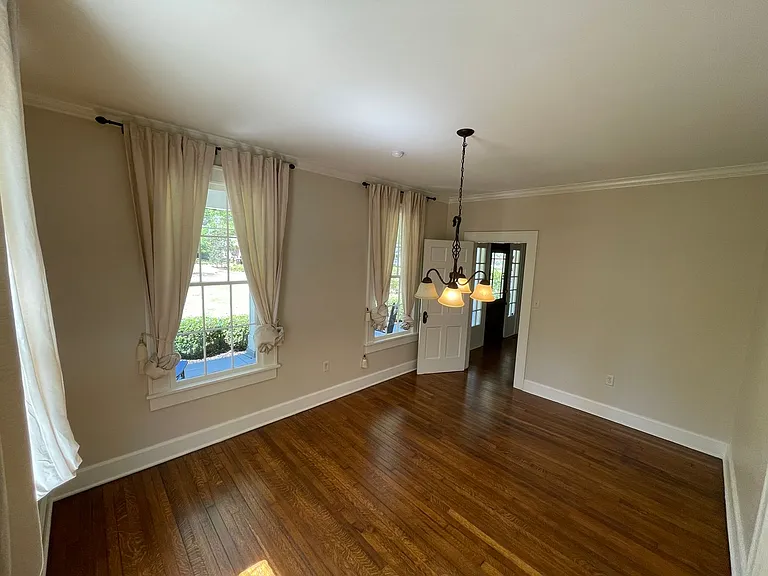 1411 S Lamar Blvd — Photo 13