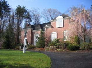 59 Presidential Dr, Southborough, MA 01772