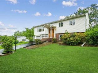 122 Howard Ave, Tappan, NY 10983