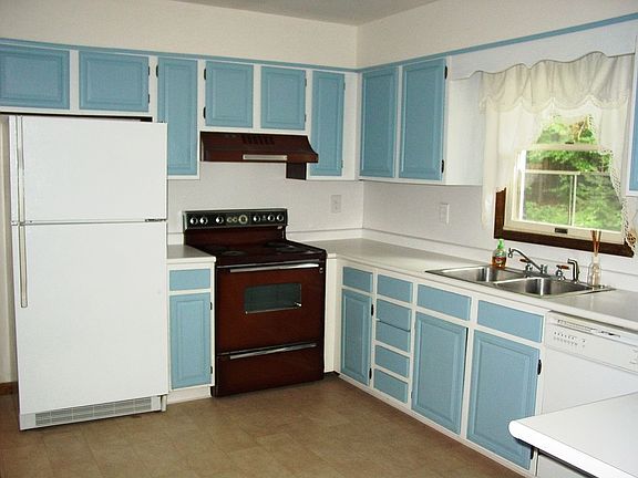 Eat In Kitchen