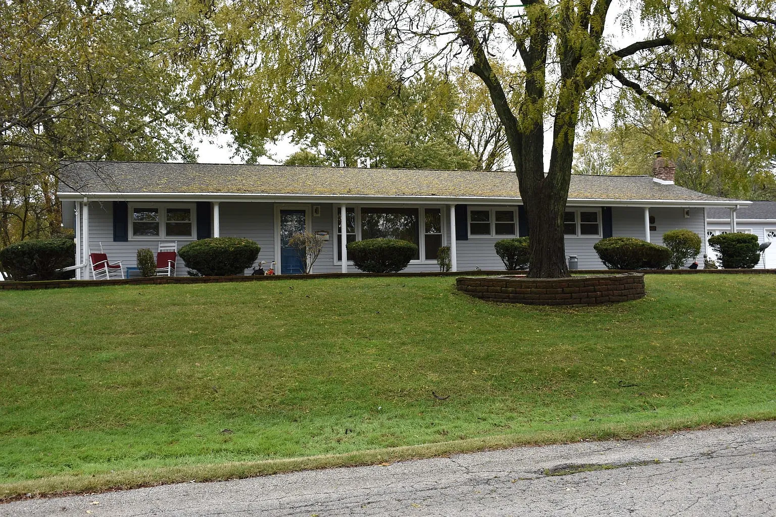 4421 185th Pl photo 1