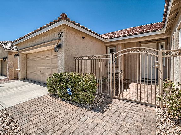 3rd image of 2863 Gallant Hills Dr