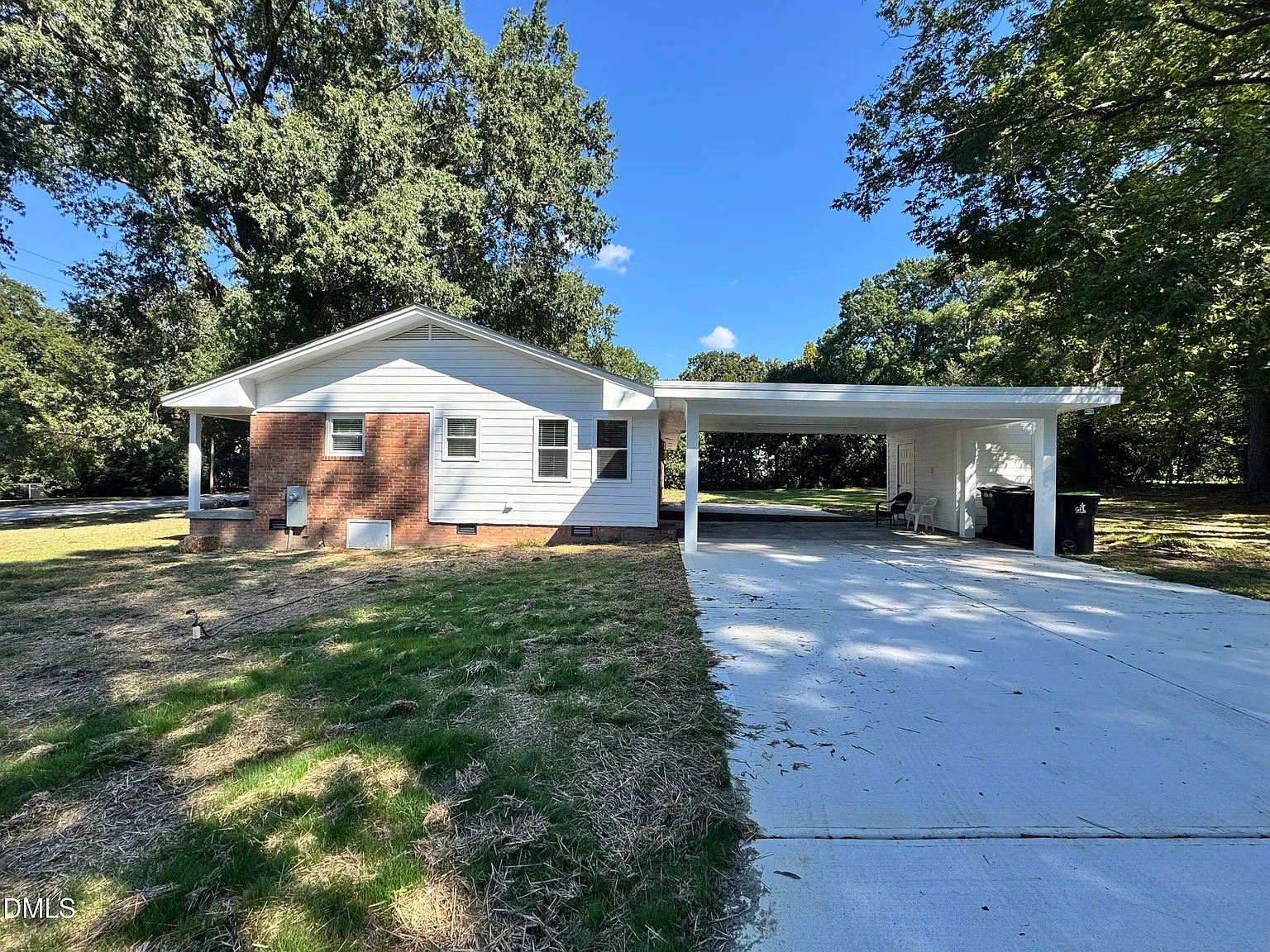3 bed, 2.5 bath, $2,500 — Photo 3