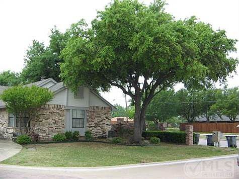 2nd image of 17650 Kelly Blvd