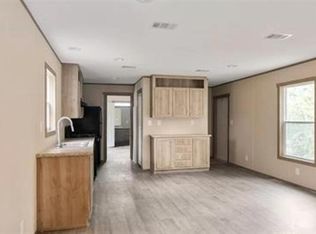 110 Skylark Dr, Mabank, TX 75156