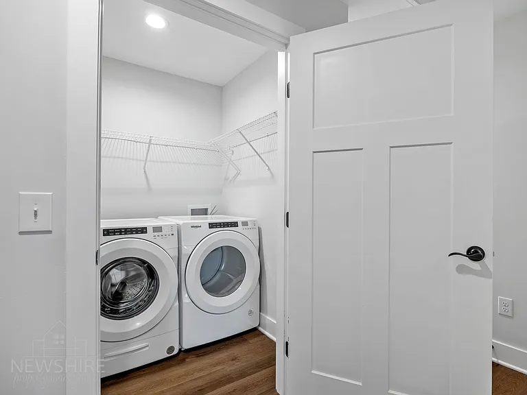 Townes at Converse Luxury Townhomes — Photo 4