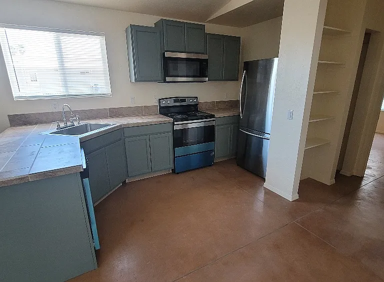 1490 Tonto Dr #2 — Photo 3