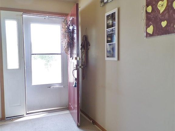 3rd image of 13922 Northmoor Dr