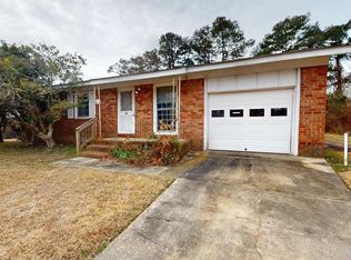 30 Berkshire Drive, Jacksonville, NC 28546