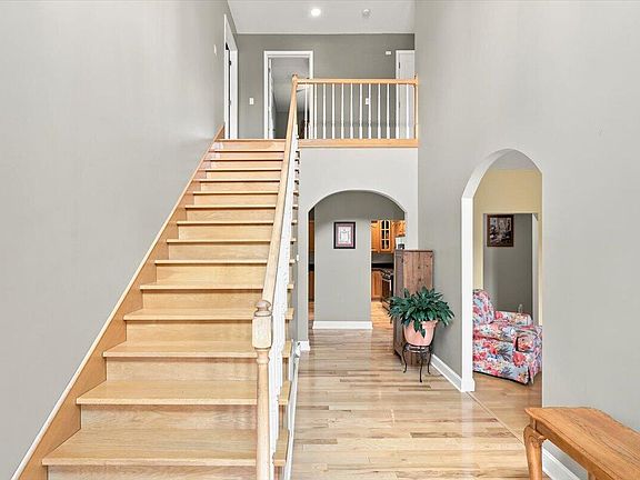 2nd image of 4972 Cedar Cove Dr