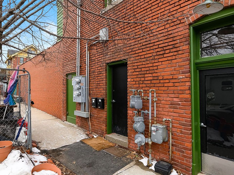 1st image of 2601 Holmes St #705