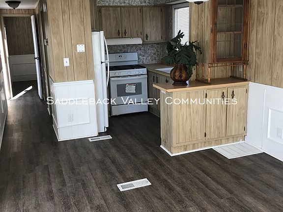 2nd image of 1010 E 1st St #19