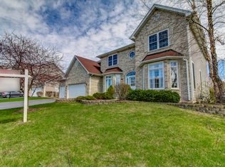 1185 Adler Ln, Carol Stream, IL 60188