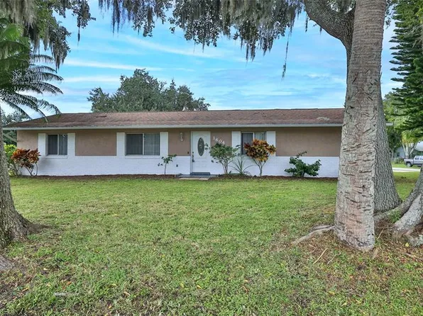 1604 Umbrella Tree Dr, Edgewater, FL 32132