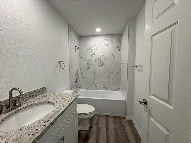 1112 Eden Dr — Photo 8