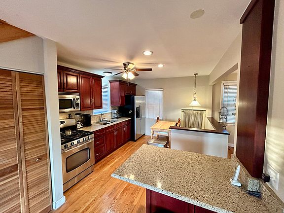 4th image of 5827 S Nashville Ave