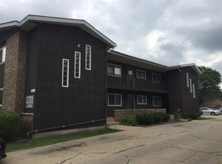 1651 Maple Ln APT 2, Elgin, IL 60123