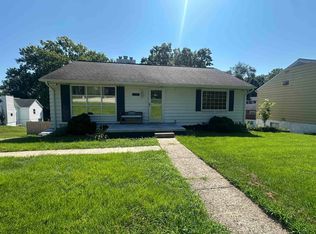 402 Forest Rd, Huntington, WV 25705