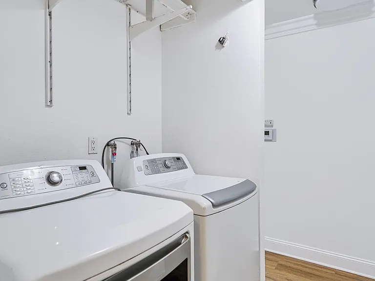 510 Spring Rd #120 — Photo 22