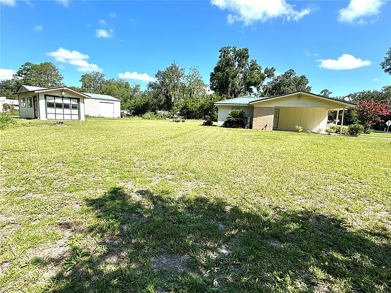 234 SW Havanna Way — Photo 24