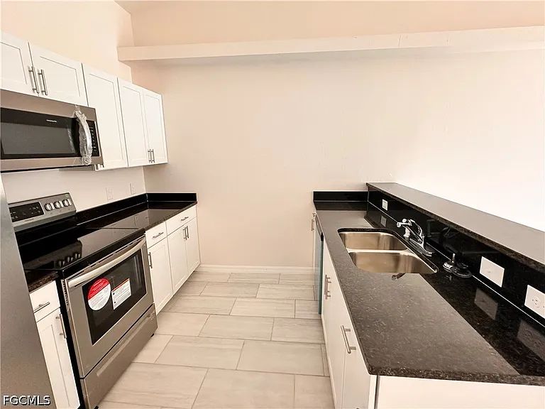 832 Gleason Pkwy — Photo 13