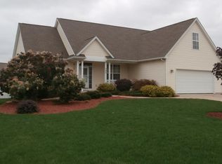 545 Elizabeth Dr, Owosso, MI 48867