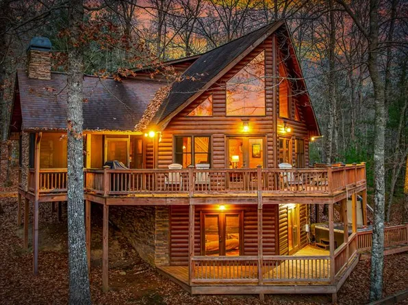 126 Sugar Mountain Rd, Blue Ridge, GA 30513