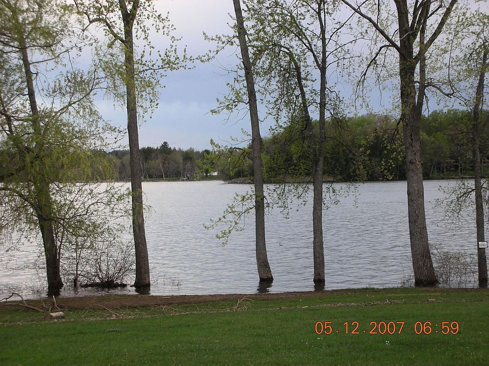1st image of 338 Lakeside Dr