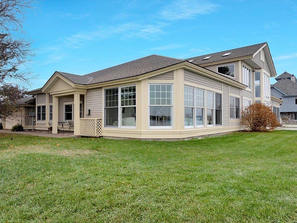 1st image of 519 Marina Dr #519