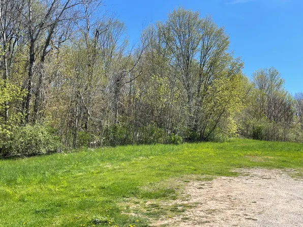 S Oceana Dr, Shelby, MI 49455