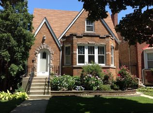 5919 N Bernard St, Chicago, IL 60659