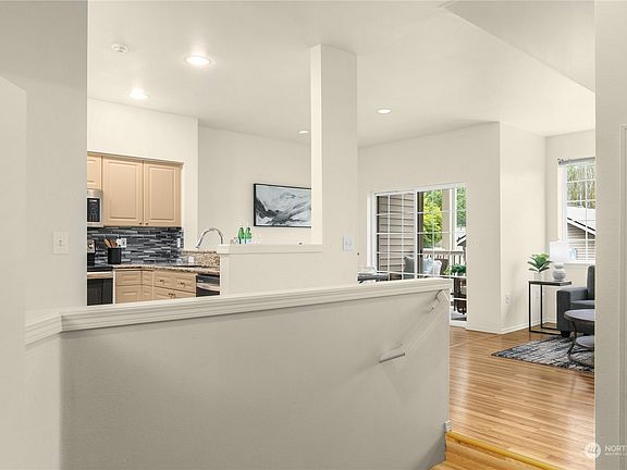 3rd image of 18680 NE 56th Court