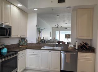 24 Harbour Isle Dr W #PENTHOUSE 2, Fort Pierce, FL 34949