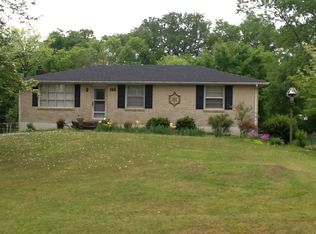 105 La Plaza Dr, Hendersonville, TN 37075