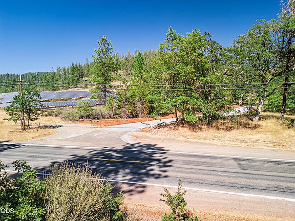 3rd image of 1408 Caves Hwy