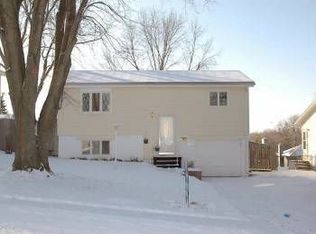 9635 Larimore Ave, Omaha, NE 68134