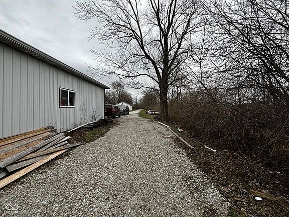 4th image of 1730 Wishmeyer Ln