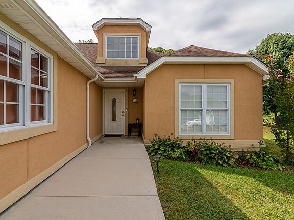 3rd image of 18525 Keeneland Ln