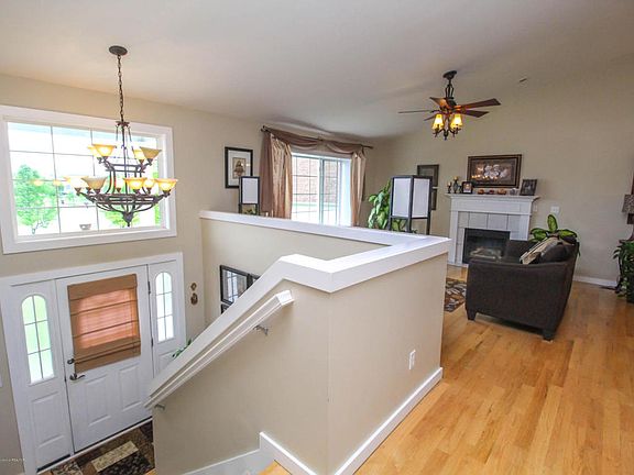 2nd image of 1609 Gander Hill Dr