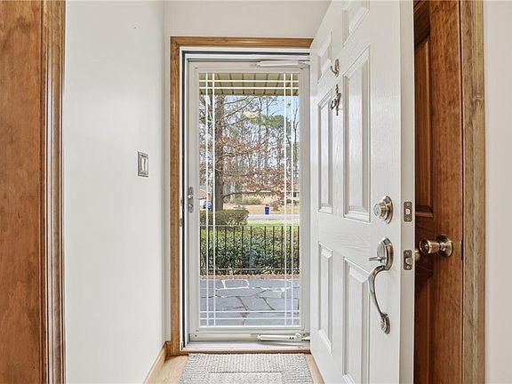 4th image of 138 Milstead Rd