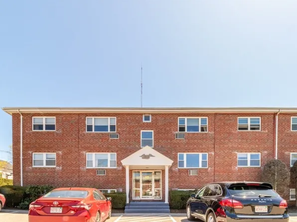 1075 Chestnut St APT 6, Newton, MA 02464