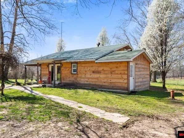 211 Featherhill Ter, Norfork, AR 72658