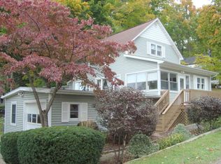 7361 Beechwood Cir, Watervliet, MI 49098