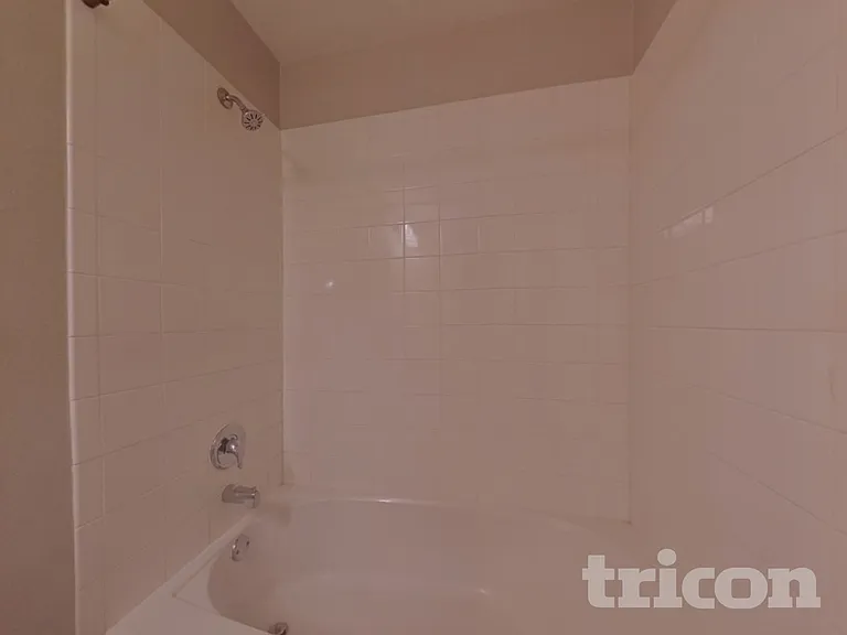 1160 Wentworth Way — Photo 16