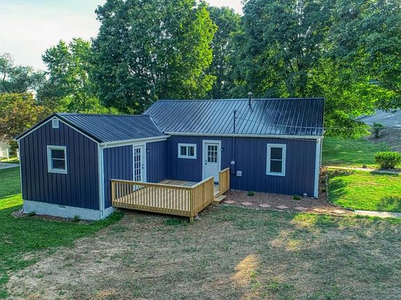 4th image of 234 Circle Dr