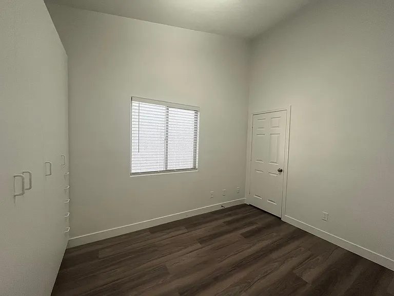 3816 Waynesvill St — Photo 51