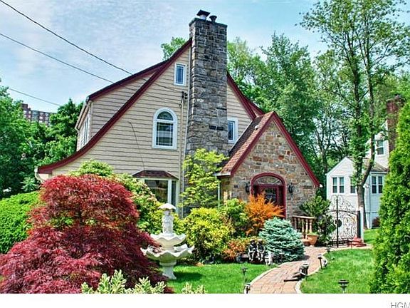 2nd image of 85 Helena Ave
