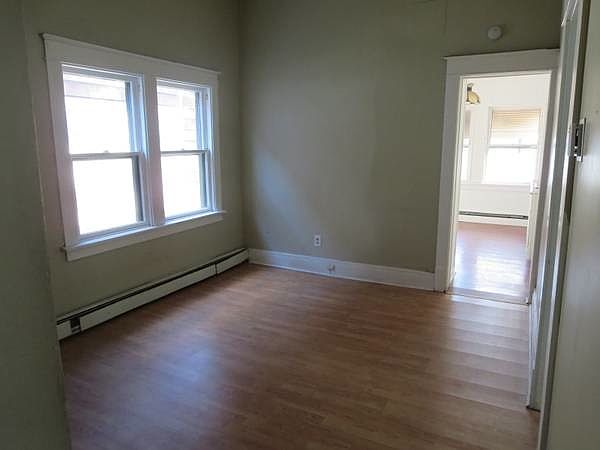 2nd image of 1219 E Lovejoy Street #
