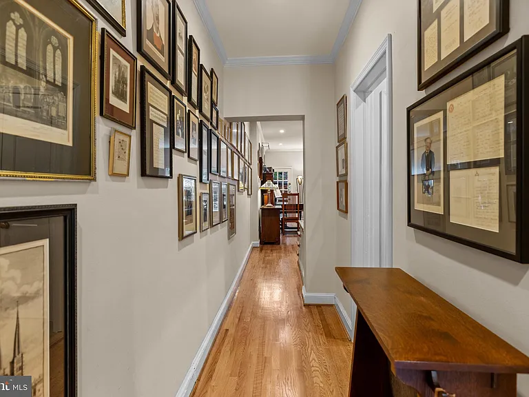 2426 I St NW — Photo 7