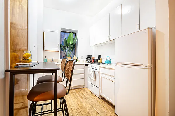 Rented by Owner | media 37